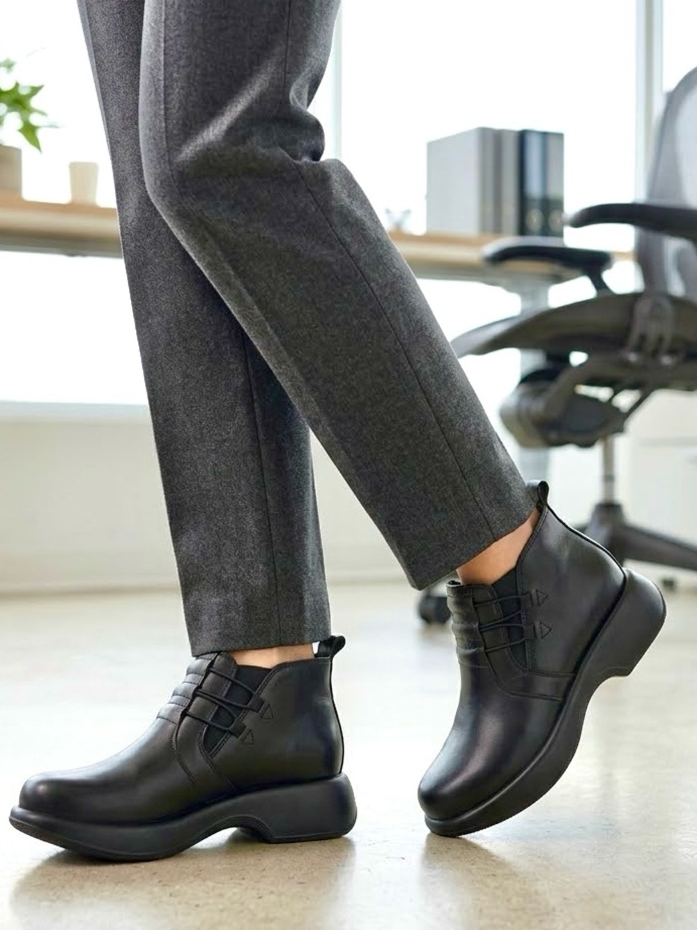 Dansko Black Leather Ankle Boots Women Sz EU 42 US 11.5 Pull On Made In Portugal